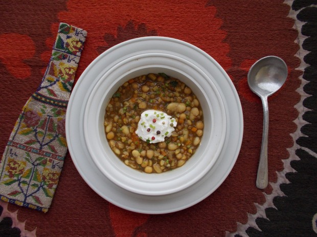 Σούπα οσπρίων και λαχανικών (Ιράν)