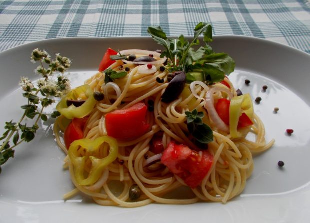 Σπαγγέτι “Greek salad”